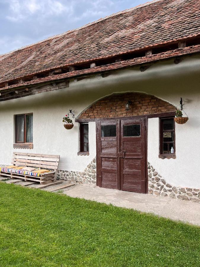 Casa Pe Valea Hartibaciului Pensionat Barcut Eksteriør billede